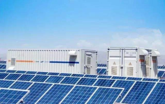 儲(chǔ)能電池集裝箱價(jià)格